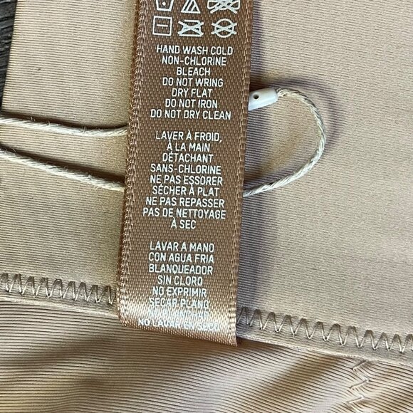 Skims Body Wireless Strapless Bra Women's Plus Size 40DD Clay Color Multiway NEW - Picture 8 of 11